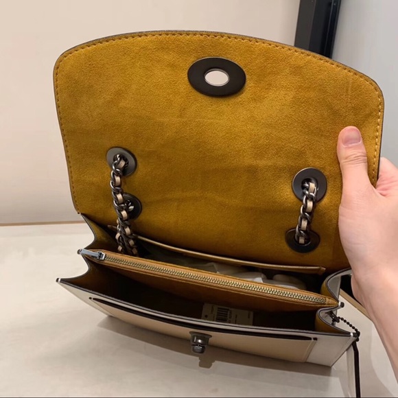 Coach classic Parker shoulder bag NWT crossbody chain - Picture 4 of 9